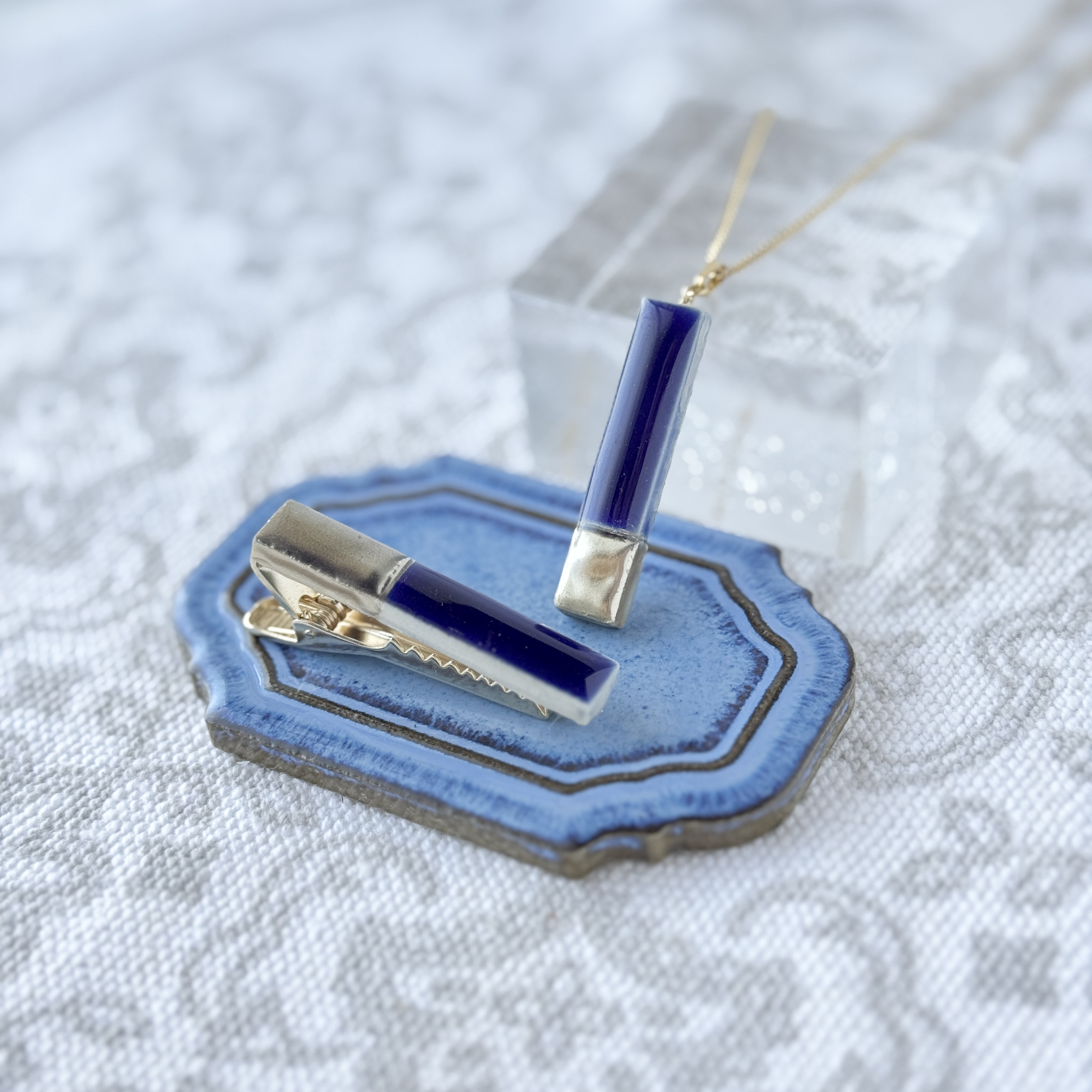 【2点セット】『絆』美濃焼ネクタイピンとネックレスのセット｜ネイビー　ギフト　ペアアクセサリー　結婚祝い　クリスマス