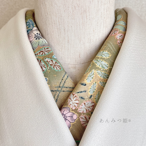 正絹の半衿  鶯色の花文様【あと2点】 2枚目の画像