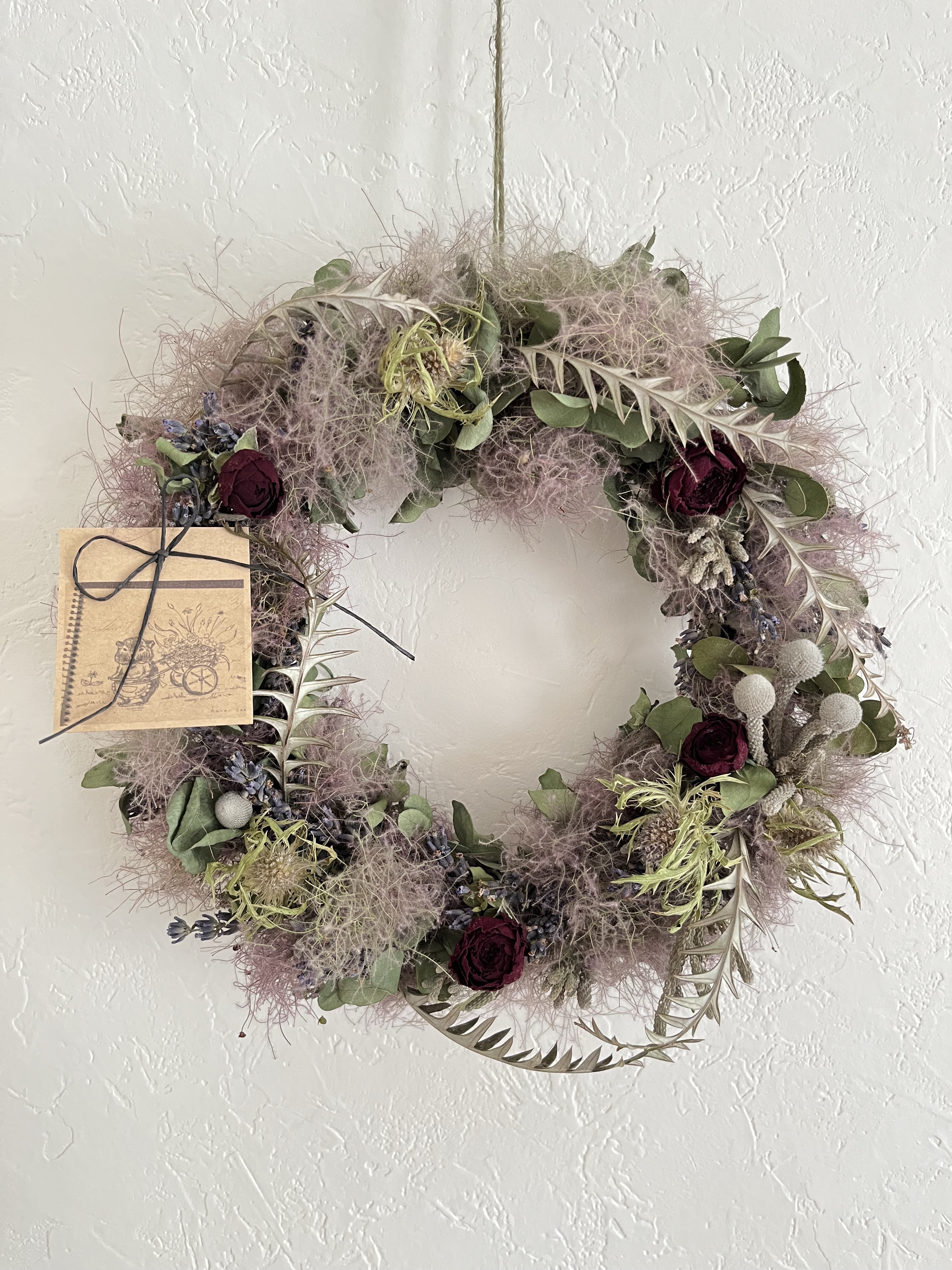 ナチュラルリース【魔女の庭】ラベンダー／ユーカリ／エリンジウム／バラ／スモークツリー／他