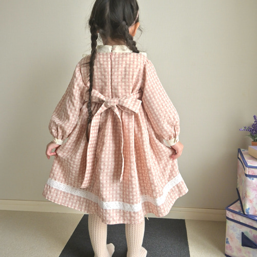 フリルヨークのチェックワンピース(スモーキーピンク)】子ども服