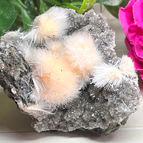 ふわふわメソナイト&トムソナイト 心の平穏にꕤ︎︎ 繊維状結晶 原石