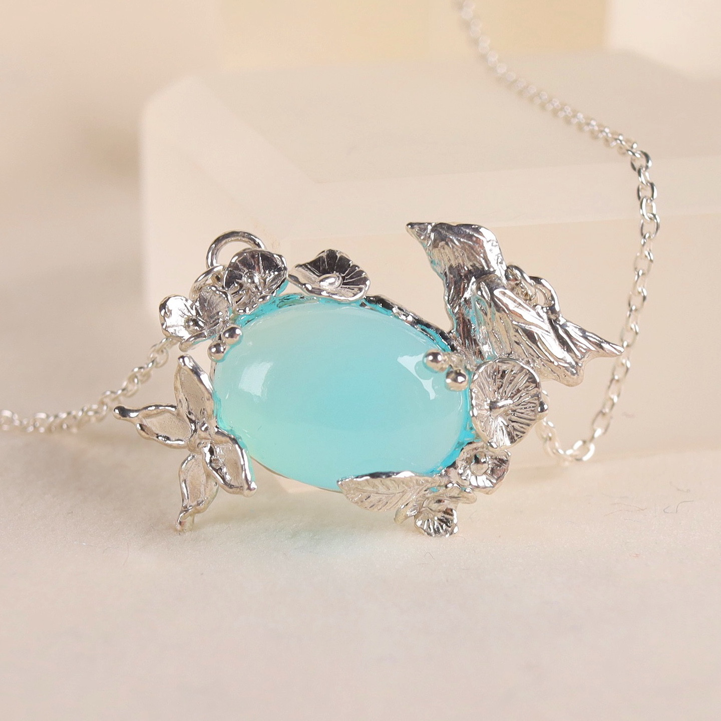 小鳥の泉 ブルーカルセドニーのネックレス シルバー925