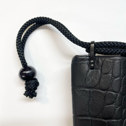 信玄袋(マチ無し、大) 、クロコダイル型押し牛革(本革)、黒 巾着バッグ