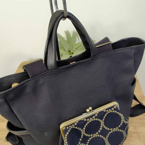 ミナペルホネン/タンバリンネイビー×カーキがま口ポケット/A4トートリュック 1点限り】ミナペルホネン/タンバリンネイビー×カーキ/がま口