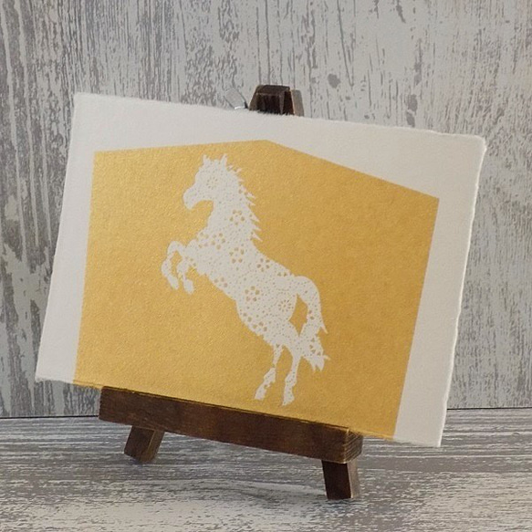 オーダー　202６年　干支　「午」　金泥加工　和紙製ポストカード　 2枚目の画像