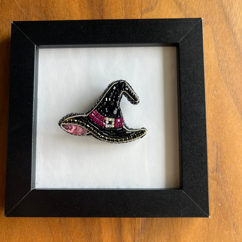 9月13日販売開始】魔女の帽子のビーズ刺繍ブローチ ハロウィン