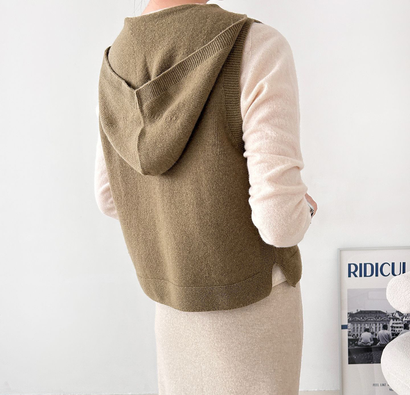 カシミヤ混ニットベストフード付き トップス 秋冬 新作 ホールガーメント無縫製シームレス/V112P011