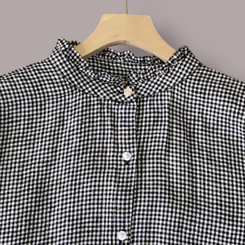 ギンガムチェック × フリルの リネン100％ シャツ】 重ね着に