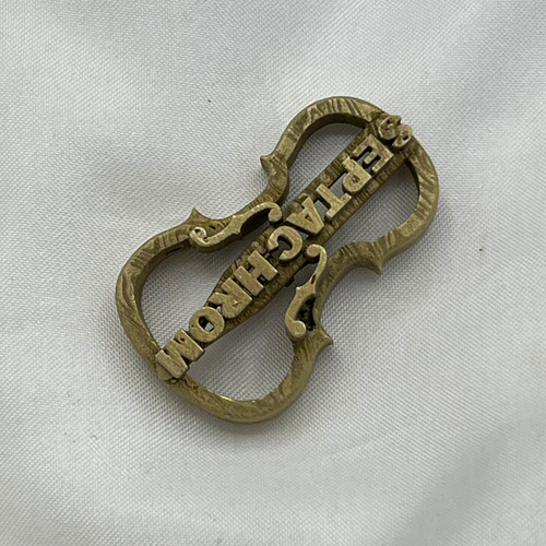 メロディの刻印: バイオリンモチーフのオーダーネームペンダント