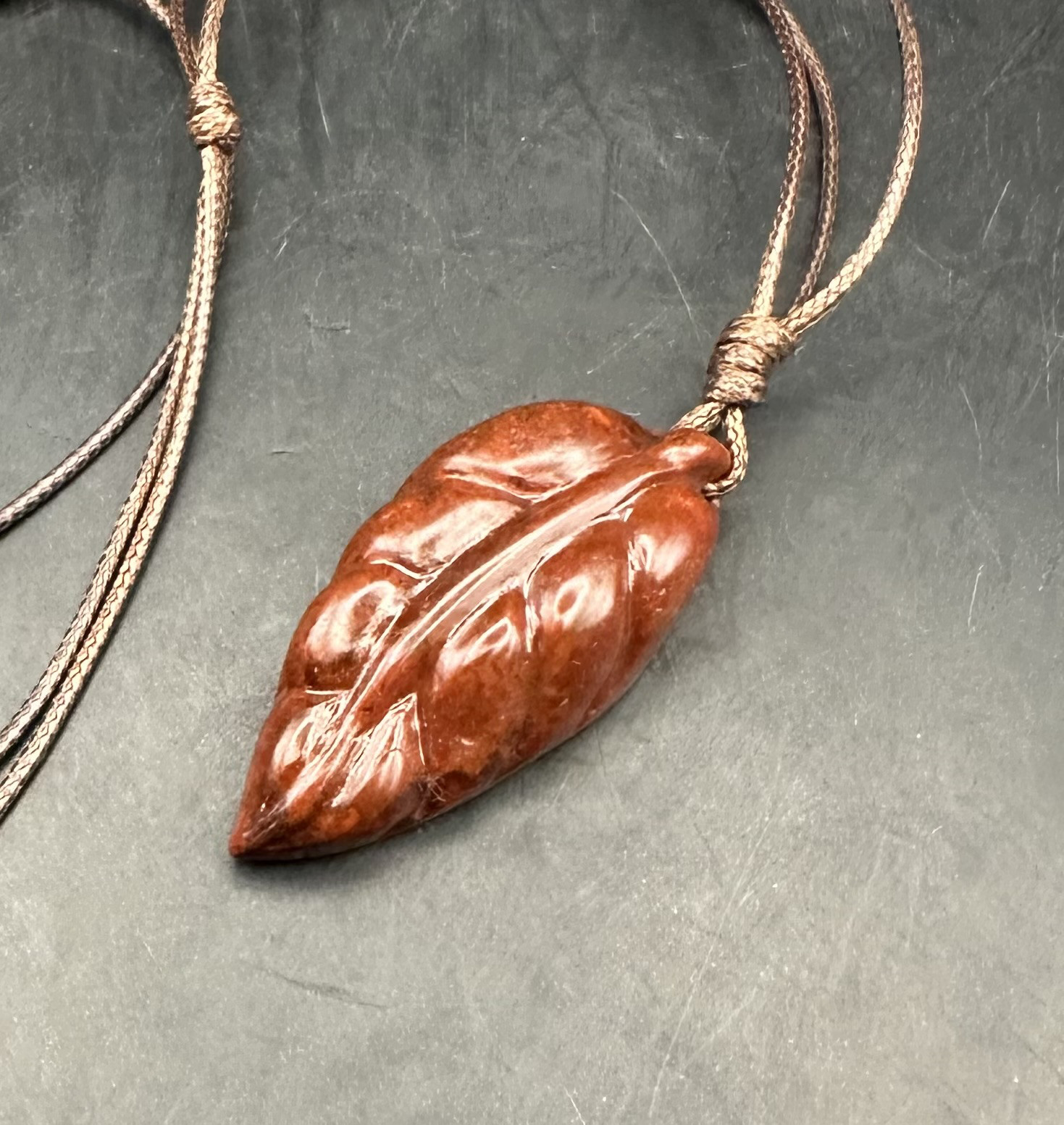 2025.9.10秋風赤葉　日本三大銘石　新潟赤玉