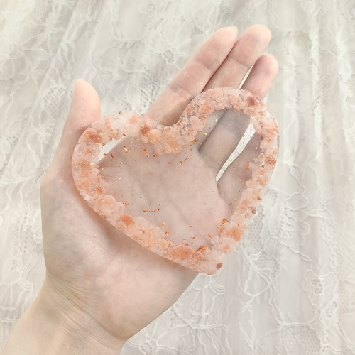 ピンクソルト＆銅箔のハートクリアトレー 塩 岩塩 お守り 天然石