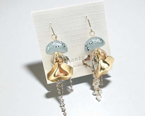 2025 秋の新作くらげアクセサリー 豹柄 ピアス（フック