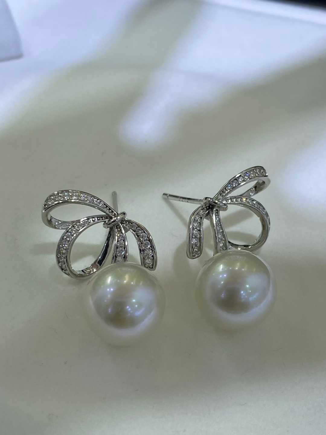 【高級】淡水真珠　ピアスs925　5201