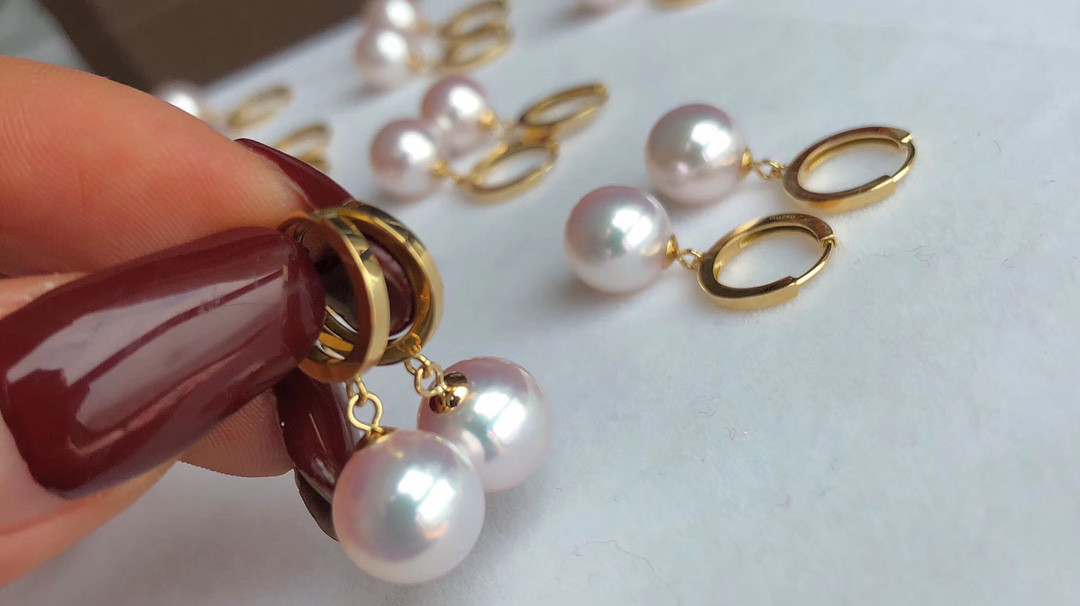 【高級】あこや真珠　ピアスk18 5701