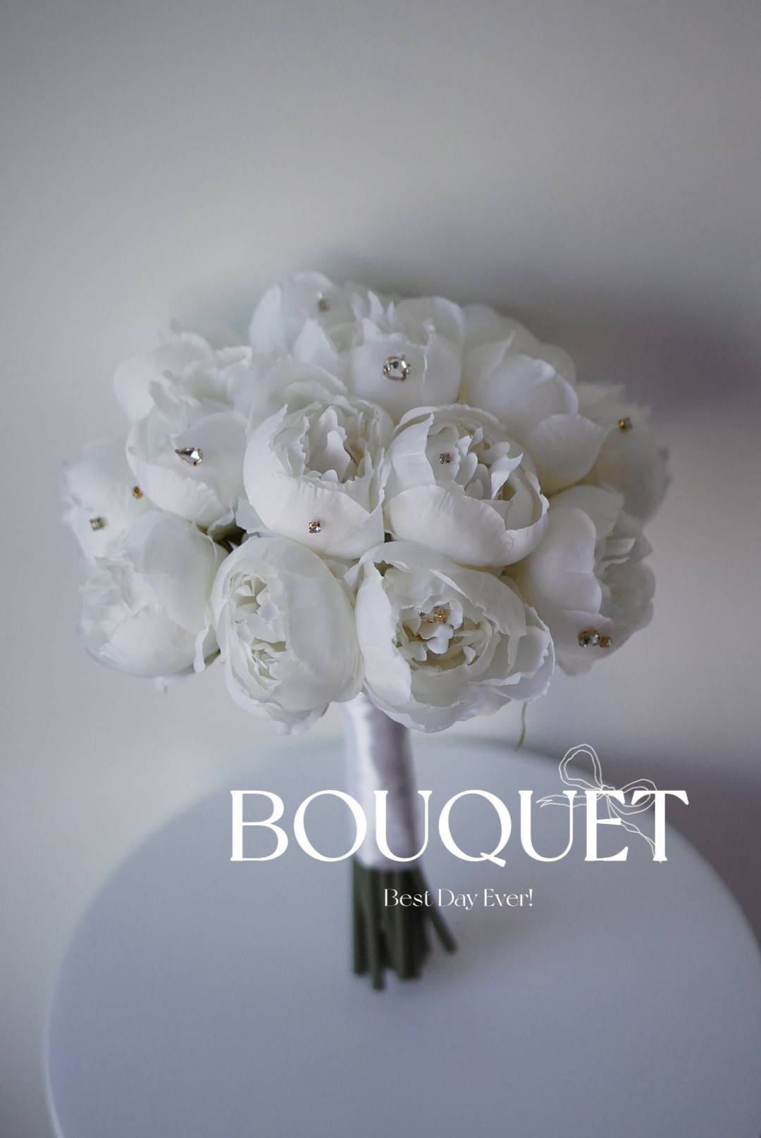 ビジュー×ピオニー♡ ⌇﻿ アーティフィシャルフラワーブーケ　ウェディングブーケ　クラッチブーケ　造花ブーケ