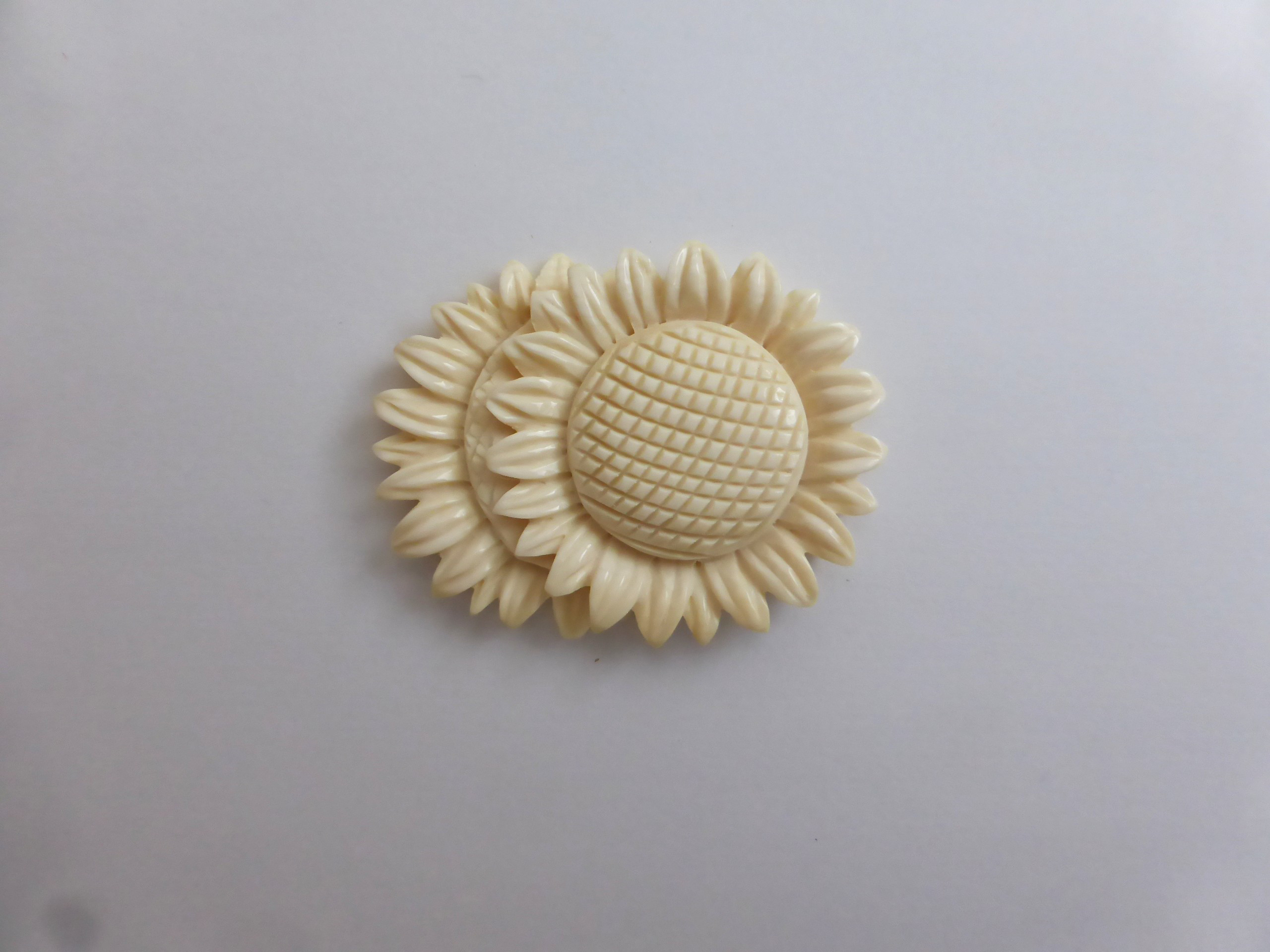 アイボリーカービング「ひまわり」