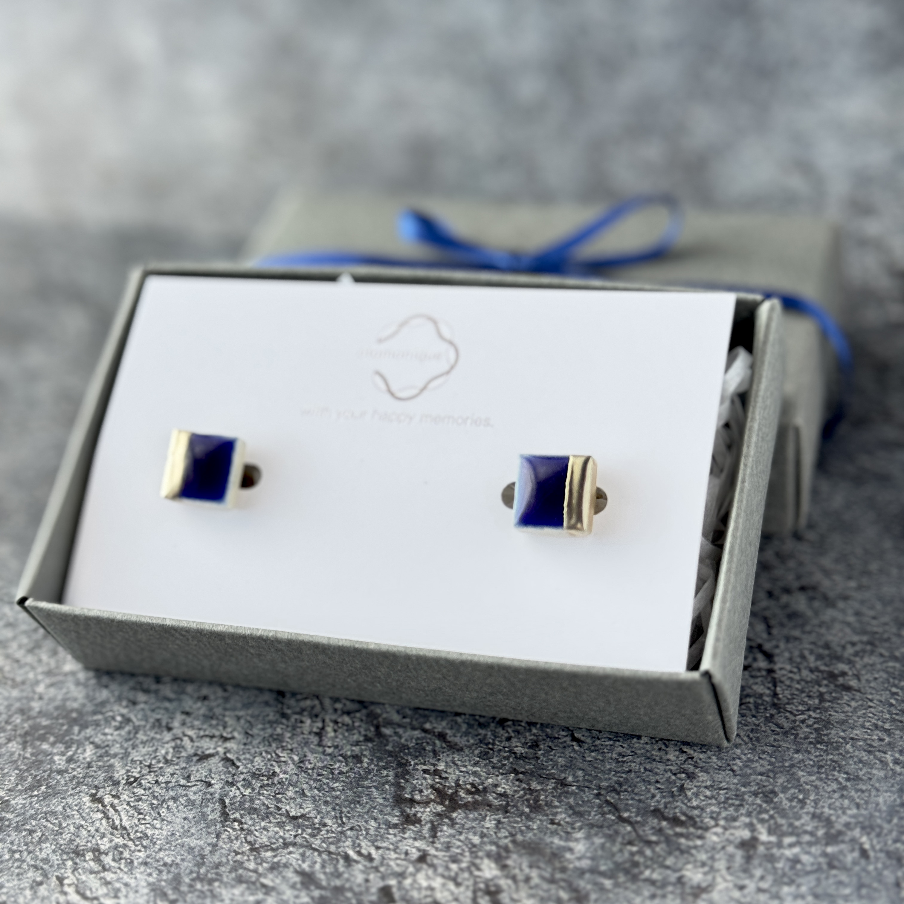 美濃焼カフス　ネイビー×ゴールド｜送料無料　卒業式　結婚式　父の日　誕生日　和モダン　陶磁器　ブルー バレンタイン