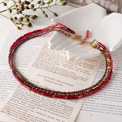 ガーネット×ゴールドの3連ネックレス チョーカーにも 重ね付け ビーズ