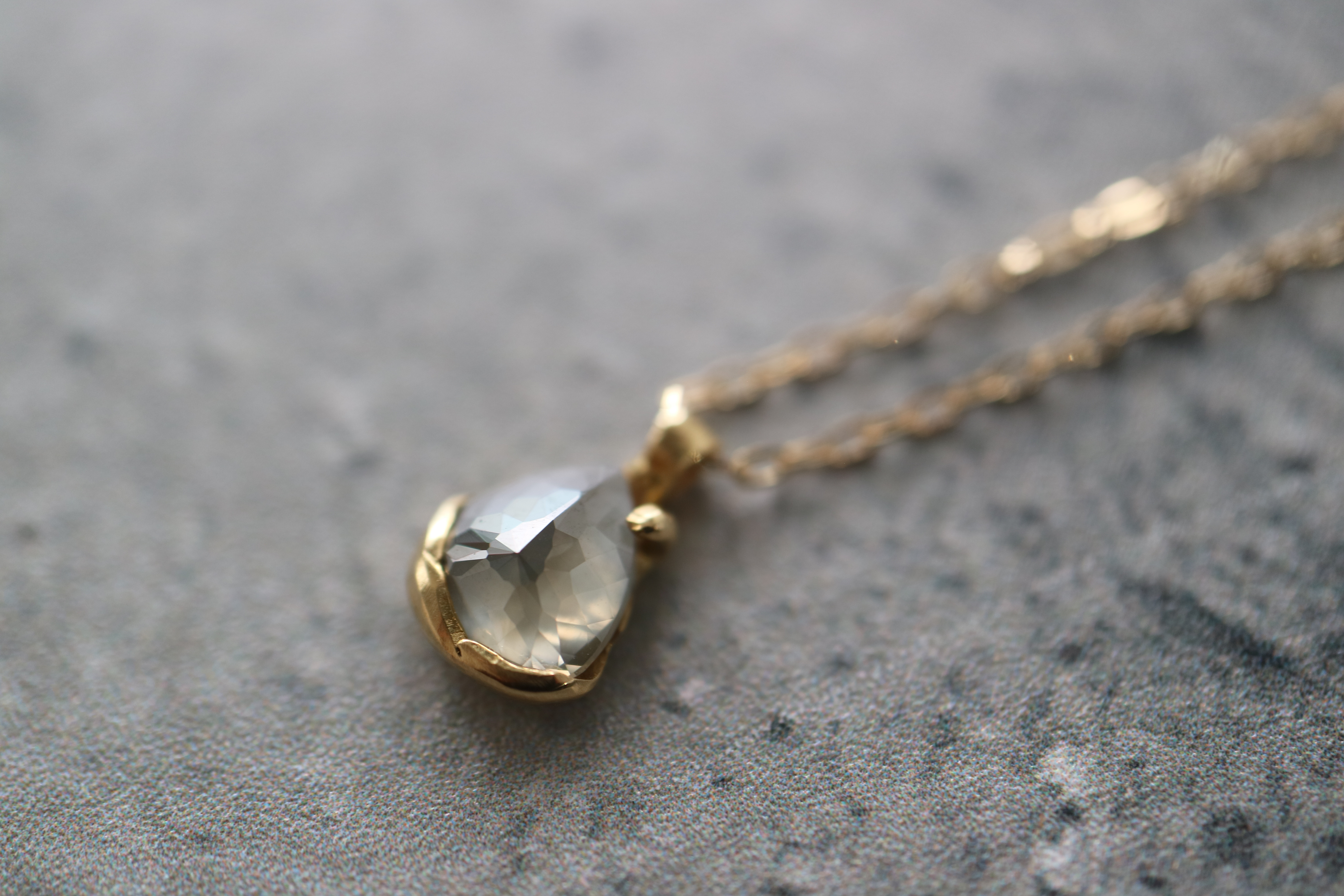 Diamond（Ash Grey）K18 ネックレス（24N-05)