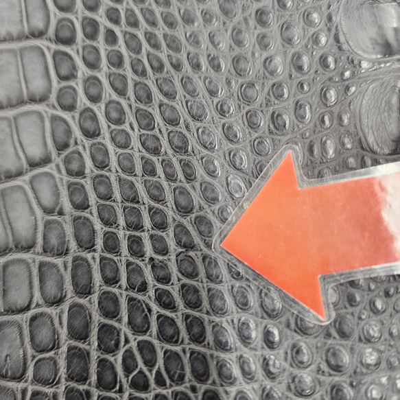 ワニ革　クレイフィニッシュ　墨黒　No.C008675 12枚目の画像