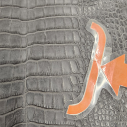 ワニ革　クレイフィニッシュ　墨黒　No.C008677 11枚目の画像