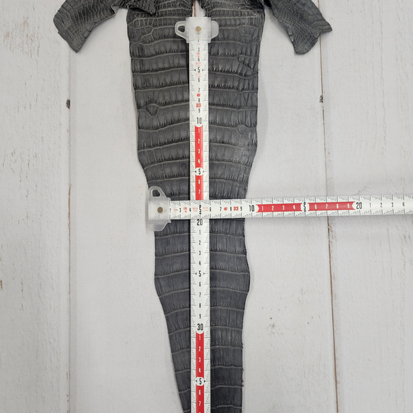 ワニ革　クレイフィニッシュ　墨黒　No.C008677 7枚目の画像