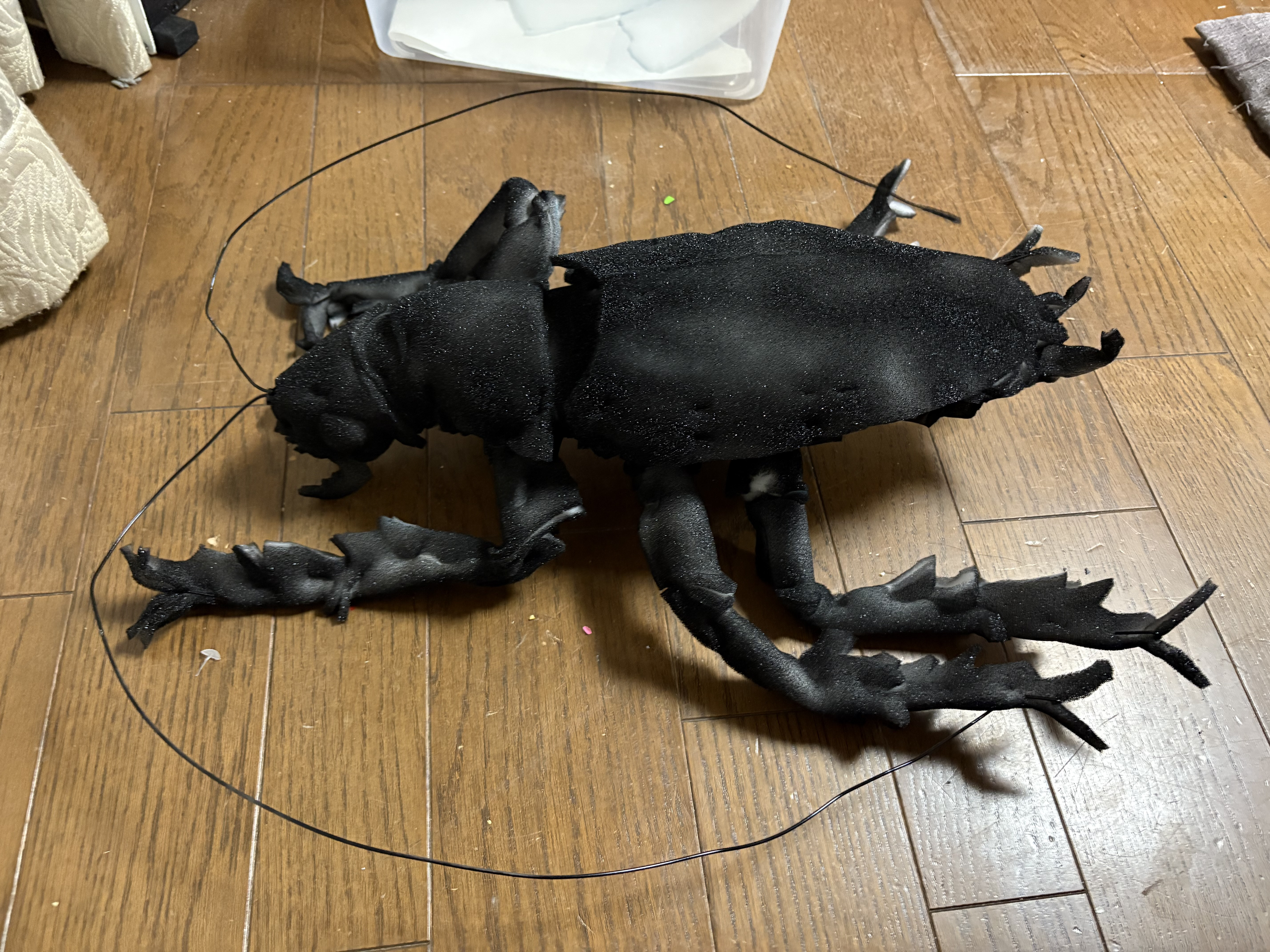スポンジオブジェ　クロゴキブリ