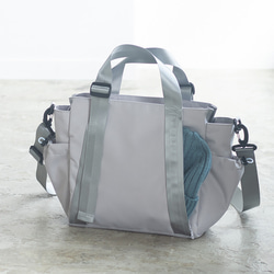 秋新作［Mサイズ］10ポケット3WAYバッグ 撥水加工ナイロン【ライトグレー】軽量大容量 トート/ショルダー SDGs 1枚目の画像