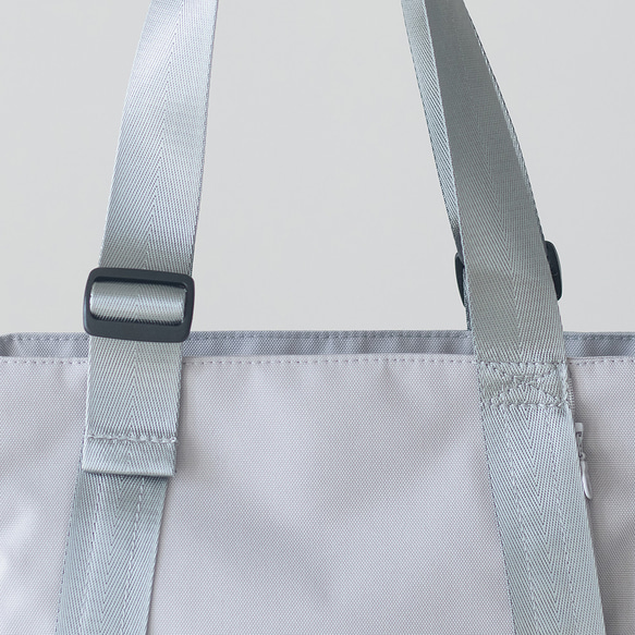 秋新作［Mサイズ］10ポケット3WAYバッグ 撥水加工ナイロン【ライトグレー】軽量大容量 トート/ショルダー SDGs 19枚目の画像