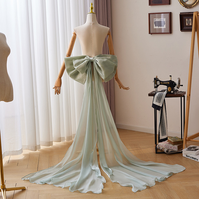 ロングトレーン 裾引き 薄緑 リボン 大トレーン 綺麗 DIY アクセサリー ウェディングドレス AK052