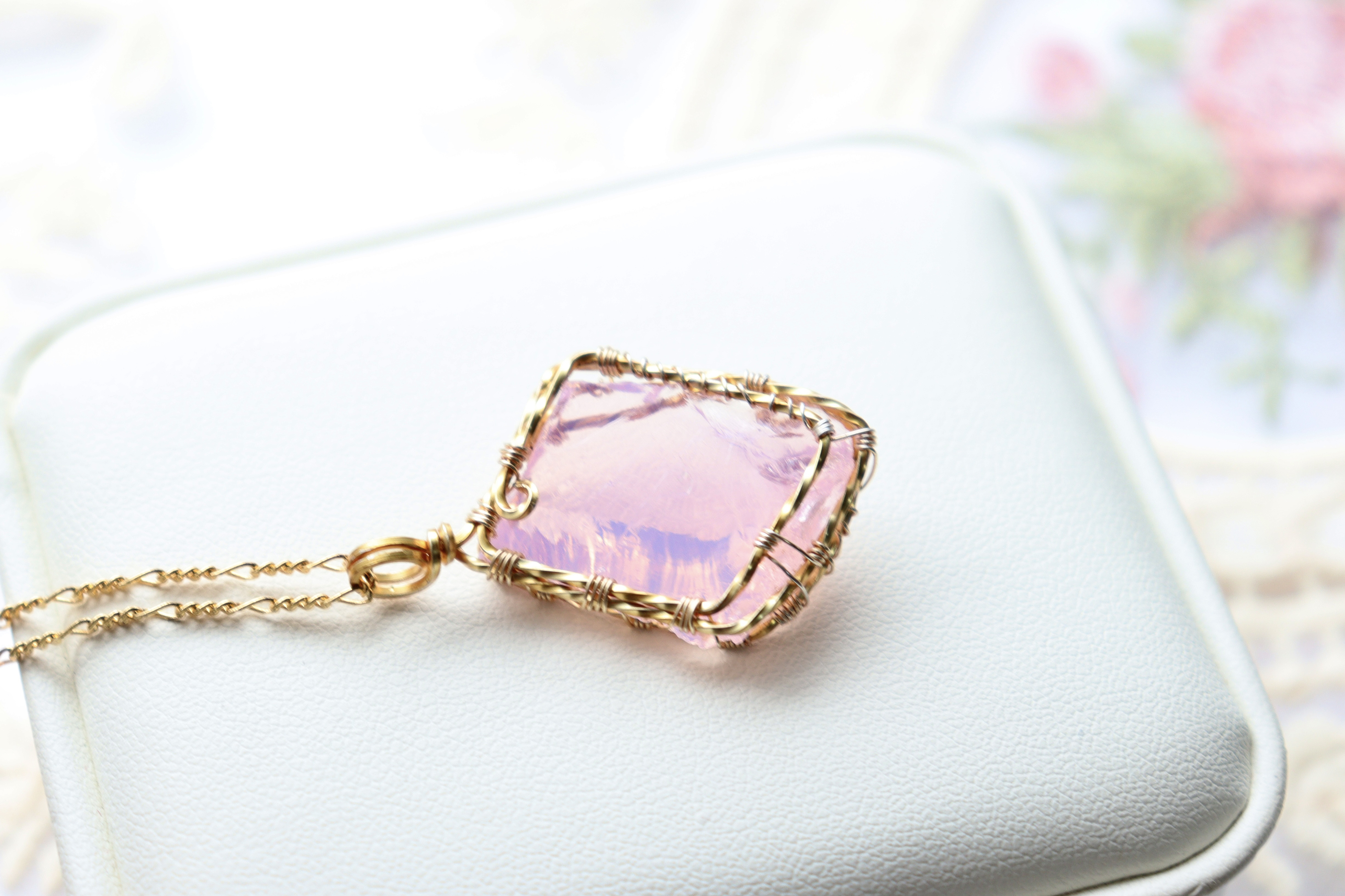 アンダラクリスタル︎︎ワイヤージュエリーネックレス⟡ミルキーピンク︎︎⟡天然石ペンダント