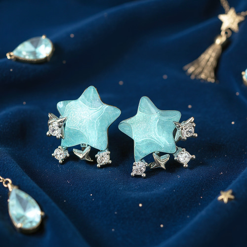 ハンドメイド 星と雪の結晶 ピアス ハンドメイド 星と雪の結晶 ピアス ハンドメイド 星と雪の結晶 ピアス