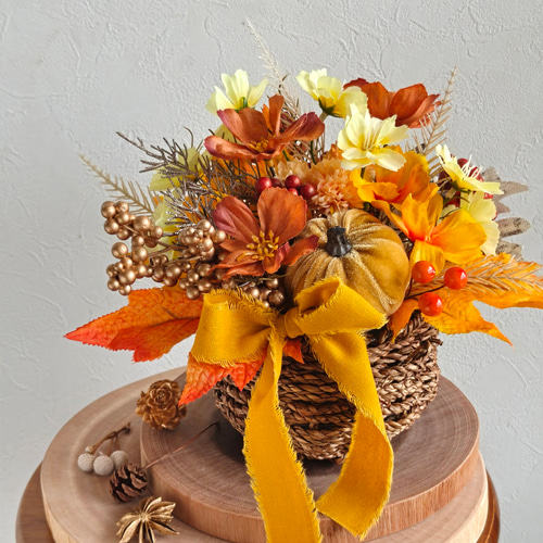 オレンジ＆バーガンディの豪華アレンジメント｜秋冬・ハロウィン・クリスマスに オレンジ＆バーガンディの豪華アレンジメント｜秋冬・ハロウィン