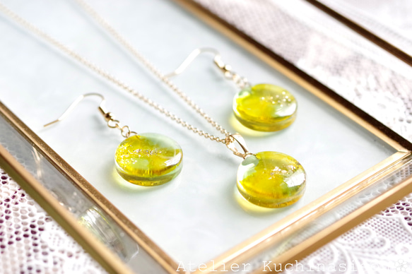 【訂製款】樹脂藝術圓形吊墜“快樂的午後” 第9張的照片