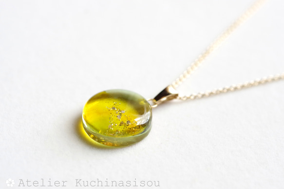 【訂製款】樹脂藝術圓形吊墜“快樂的午後” 第2張的照片