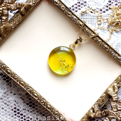 【訂製款】樹脂藝術圓形吊墜“快樂的午後” 第4張的照片