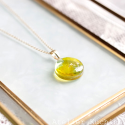 【訂製款】樹脂藝術圓形吊墜“快樂的午後” 第6張的照片