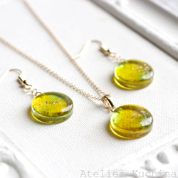 【訂製款】樹脂藝術圓形吊墜“快樂的午後” 第10張的照片