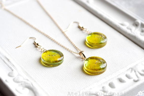 【訂製款】樹脂藝術圓形吊墜“快樂的午後” 第10張的照片