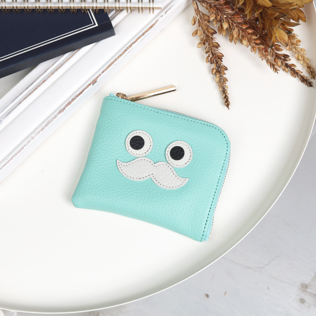 【パステルブルー/おひげ】高級感のある薄くて軽い/思わず誰かに見せたくなるおひげL字ミニ財布/コンパクト財布