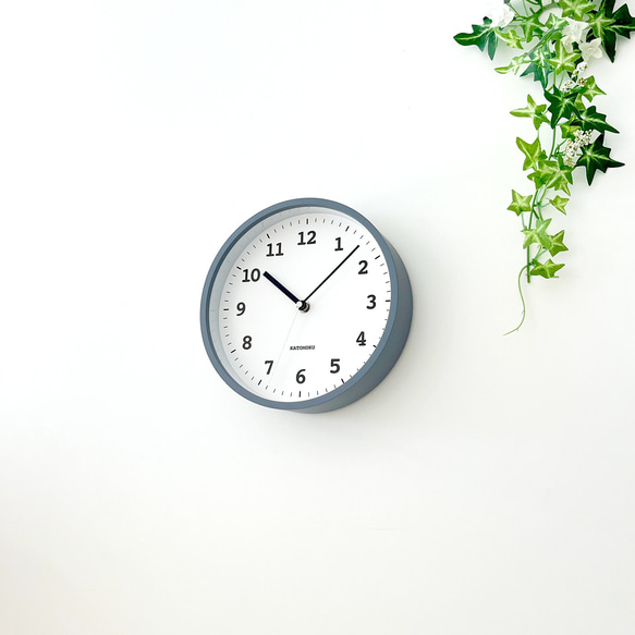 KATOMOKU plywood clock 13 グレー km-84GR 掛け時計 木製 静か 小さい 1枚目の画像