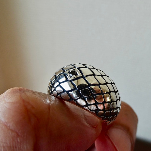 仁尾彫金『一つ星ブラックジルコニア、パイソン甲丸リング』ハンドメイド464b 仁尾彫金『一つ星ブラックジルコニア、パイソン甲丸リング