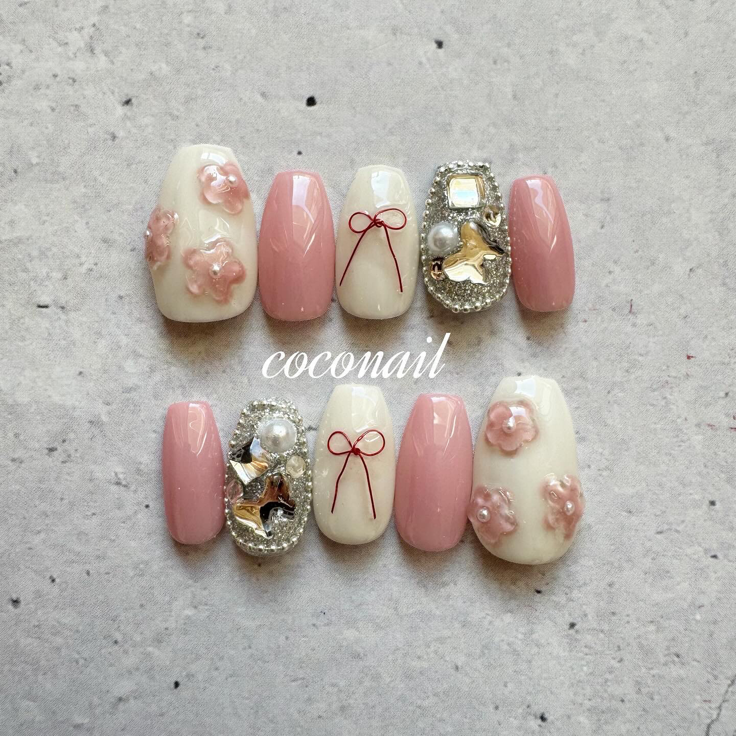 【オーダー】ネイルチップ　キラキラ　韓国ワンホン　ぷっくりリボン　推し参戦 【オーダー】ネイルチップ　キラキラ　韓国ワンホン　ぷっくりリボン　推し参戦