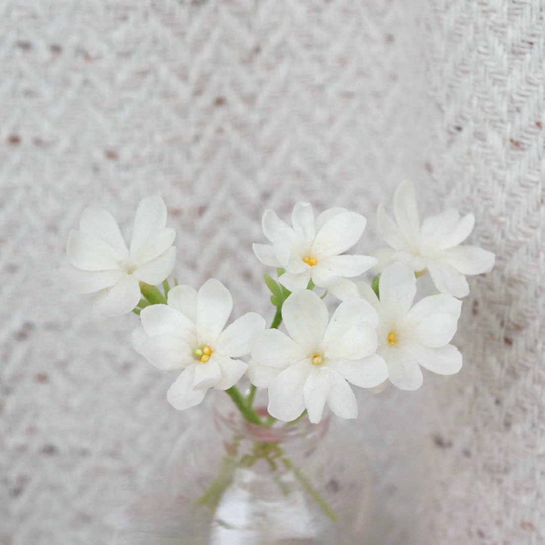 ジャスミン　花の直径約1.８cm ✿クレイフラワー NO.S15-3