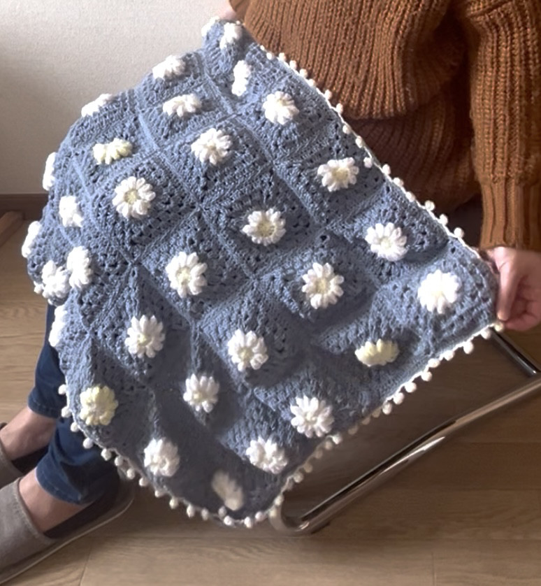 手編み☆モチーフ繋ぎのブランケット(膝掛け) 4,410円