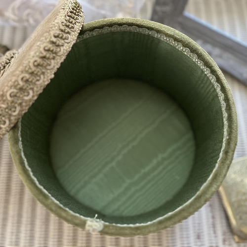 フランスアンティーク カルトナージュ ラウンドボックス カーキ