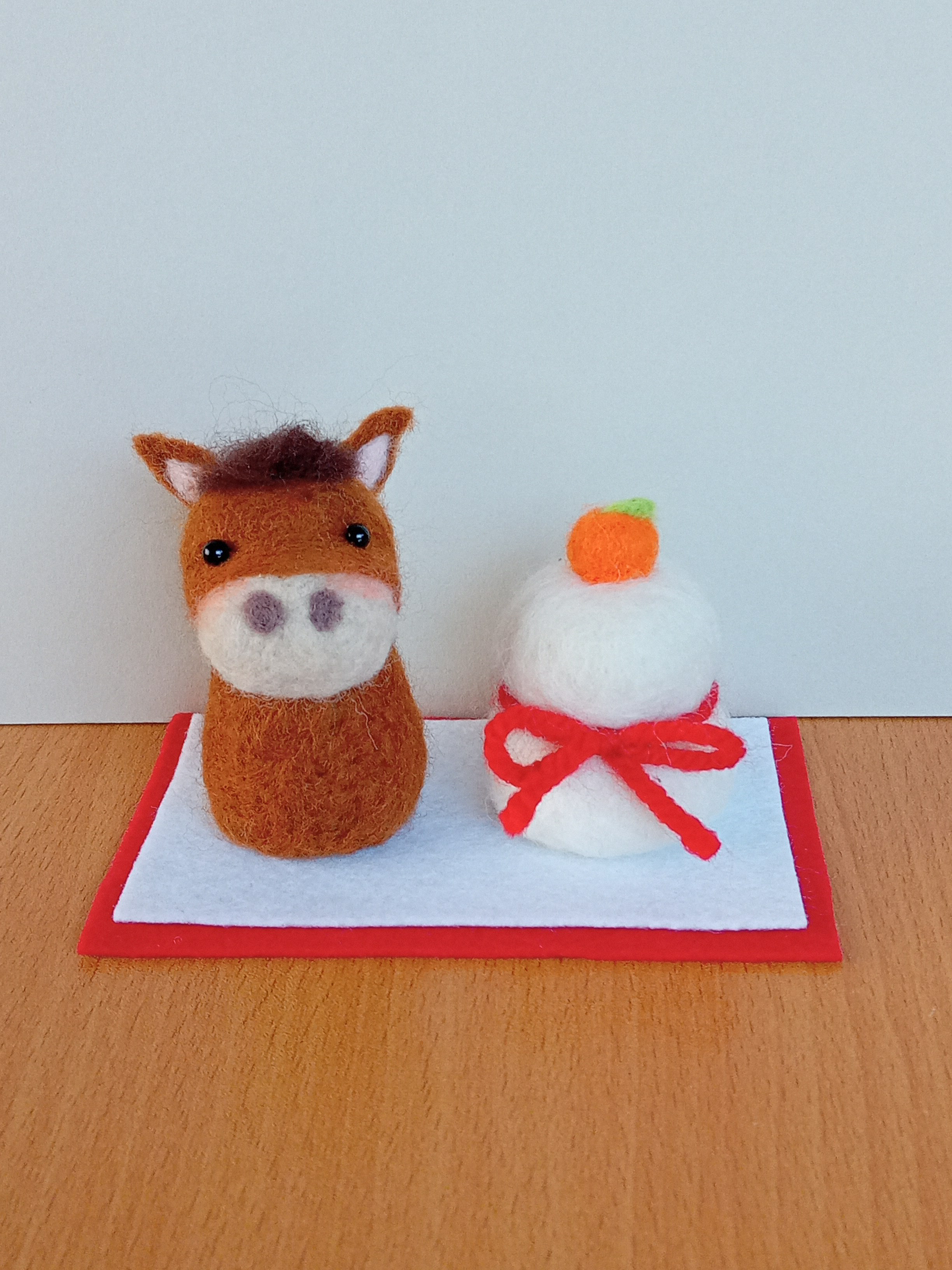 トイプードル あみぐるみ お正月飾り だるま 鏡餅 午年 うま トイプードル あみぐるみ お正月飾り だるま 鏡餅 午年 うま