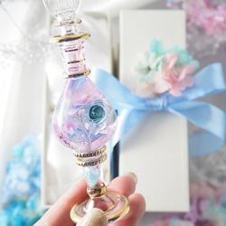 【ハンドメイド】ハーバリウム4点セット「瞬花周灯-shunka shūtō-」 ハンドメイド】ハーバリウム4点セット「瞬花周灯-shunka shūtō-」