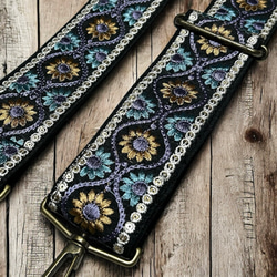 50mm太幅・斜め掛けショルダーストラップ★黒ベルト+黒地に紫・水色・金茶・白のエスニック風花刺繍の極太ショルダー 1枚目の画像