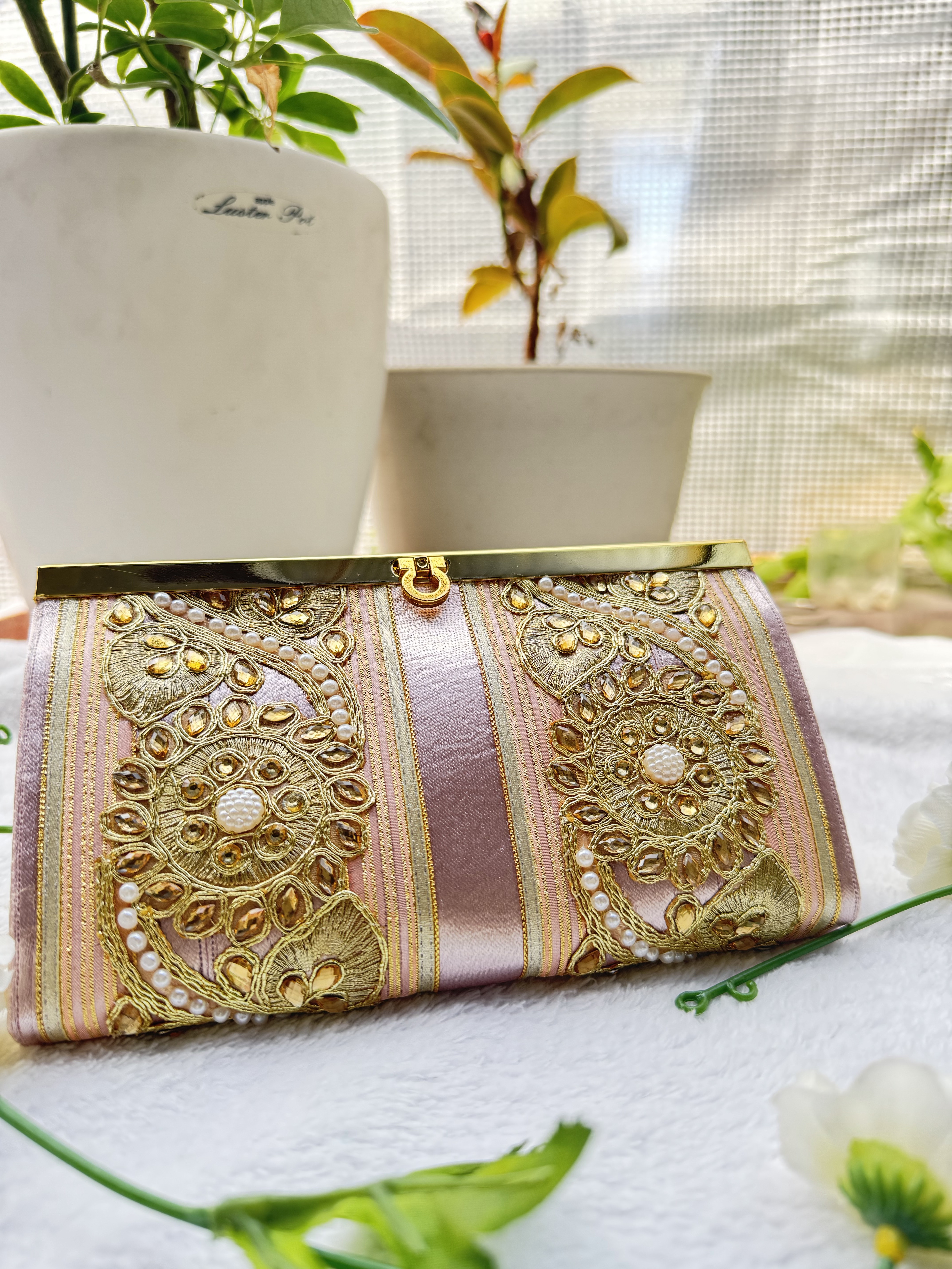 メタリックピンクの信頼性の高い繋がりを育む、幸せを呼ぶお財布、大人女子の長財布 No.158